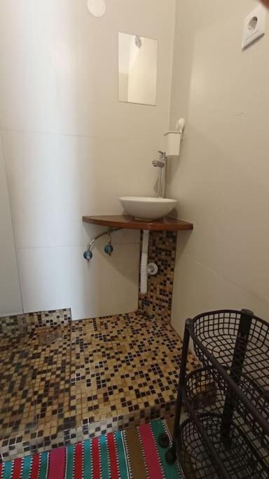 Private Small Studio In Costa De Caparica Eksteriør billede